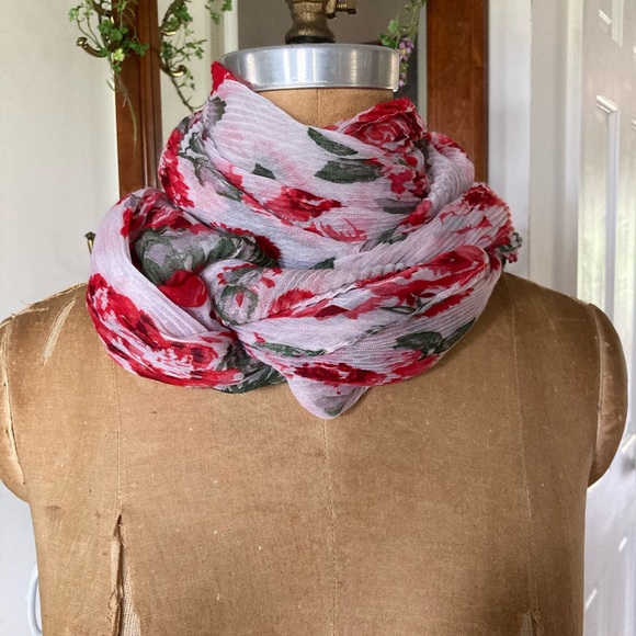 Flowy Scarf RED ROSES with White. Diaphanous. Sheer. Bias Cut. Retro print. 6’. - Picture 4 of 12